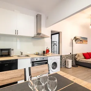  Apartment Apartment, Next To The Sea